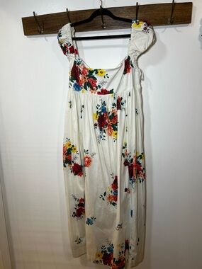 Free People White Floral Midi Dress NWT (has pockets)